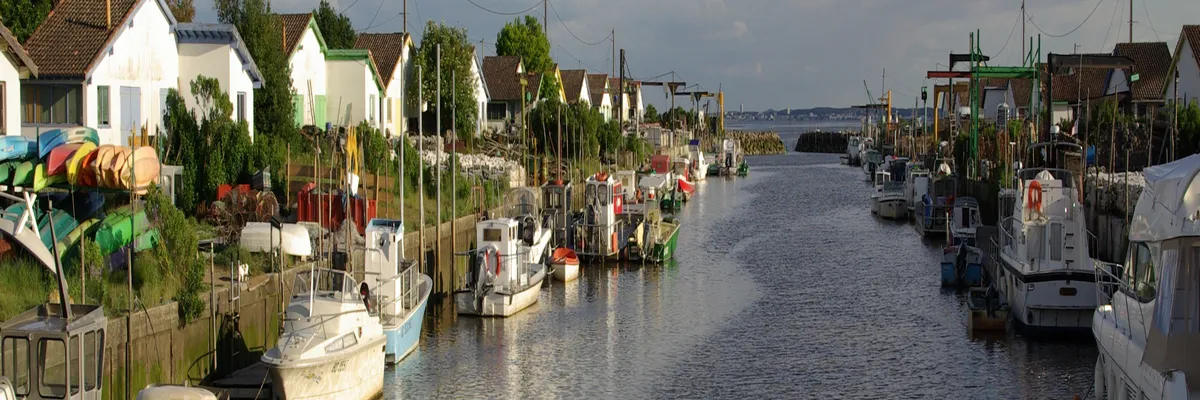 image-installation-carport-solaire-ares.webp Image Installation carport solaire Arès