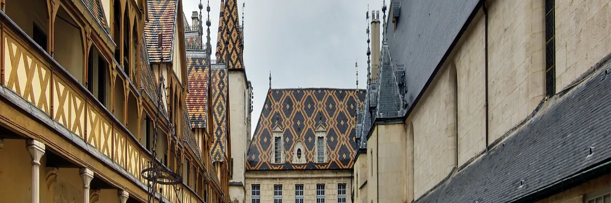 image-installation-carport-solaire-beaune.webp Image Installation carport solaire Beaune