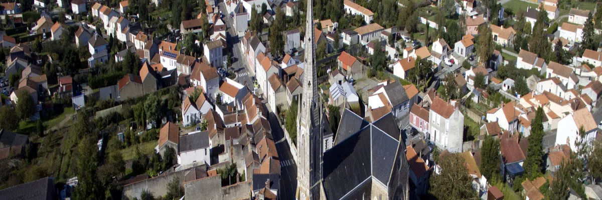 image-installation-carport-solaire-chaumes-en-retz.webp Image Installation carport solaire Chaumes-en-Retz