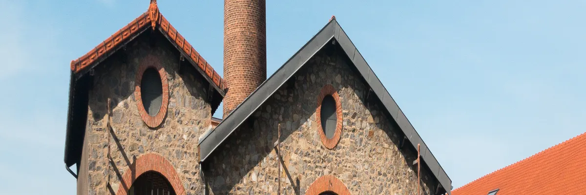 image-installation-carport-solaire-chazelles-sur-lyon.webp Image Installation carport solaire Chazelles-sur-Lyon