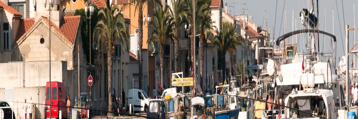 image-installation-carport-solaire-le-grau-du-roi.webp Image Installation carport solaire Le Grau-du-Roi