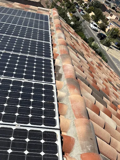 Image de BT ECO RENOVATION - Rénovation Énergétique - Panneaux Solaires