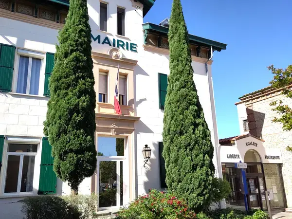 Installation Carport Solaire Installation carport solaire Cabestany