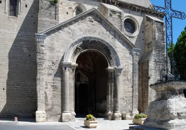 Installation Carport Solaire Installation carport solaire Le Thor