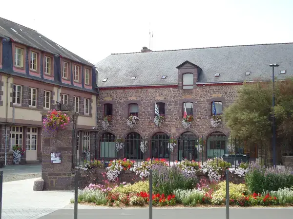 Installation Carport Solaire Installation carport solaire Montfort-sur-Meu