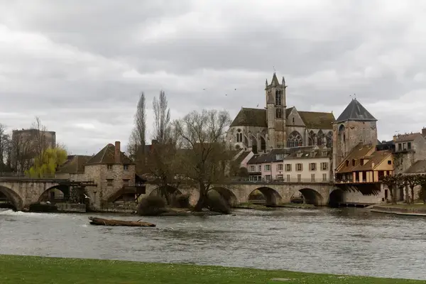 Installation Carport Solaire Installation carport solaire Moret-Loing-et-Orvanne