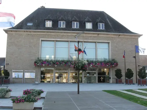 Installation Carport Solaire Installation carport solaire Saint-Hilaire-du-Harcouët