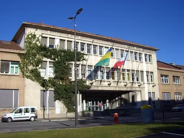 Installation Carport Solaire Installation carport solaire Saint-Martin-d'Hères