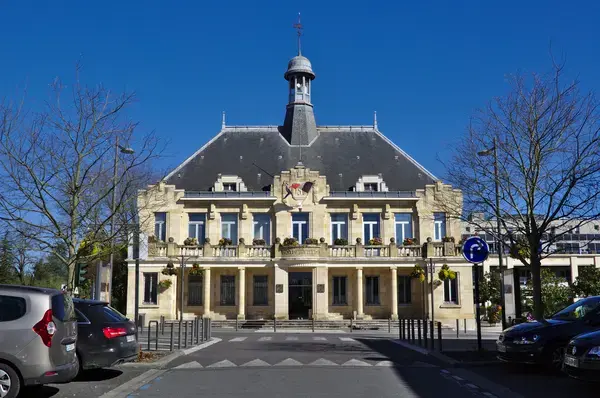 Installation Carport Solaire Installation carport solaire Saint-Médard-en-Jalles
