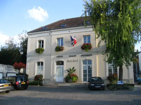 Installation Carport Solaire Installation carport solaire Saint-Thibault-des-Vignes